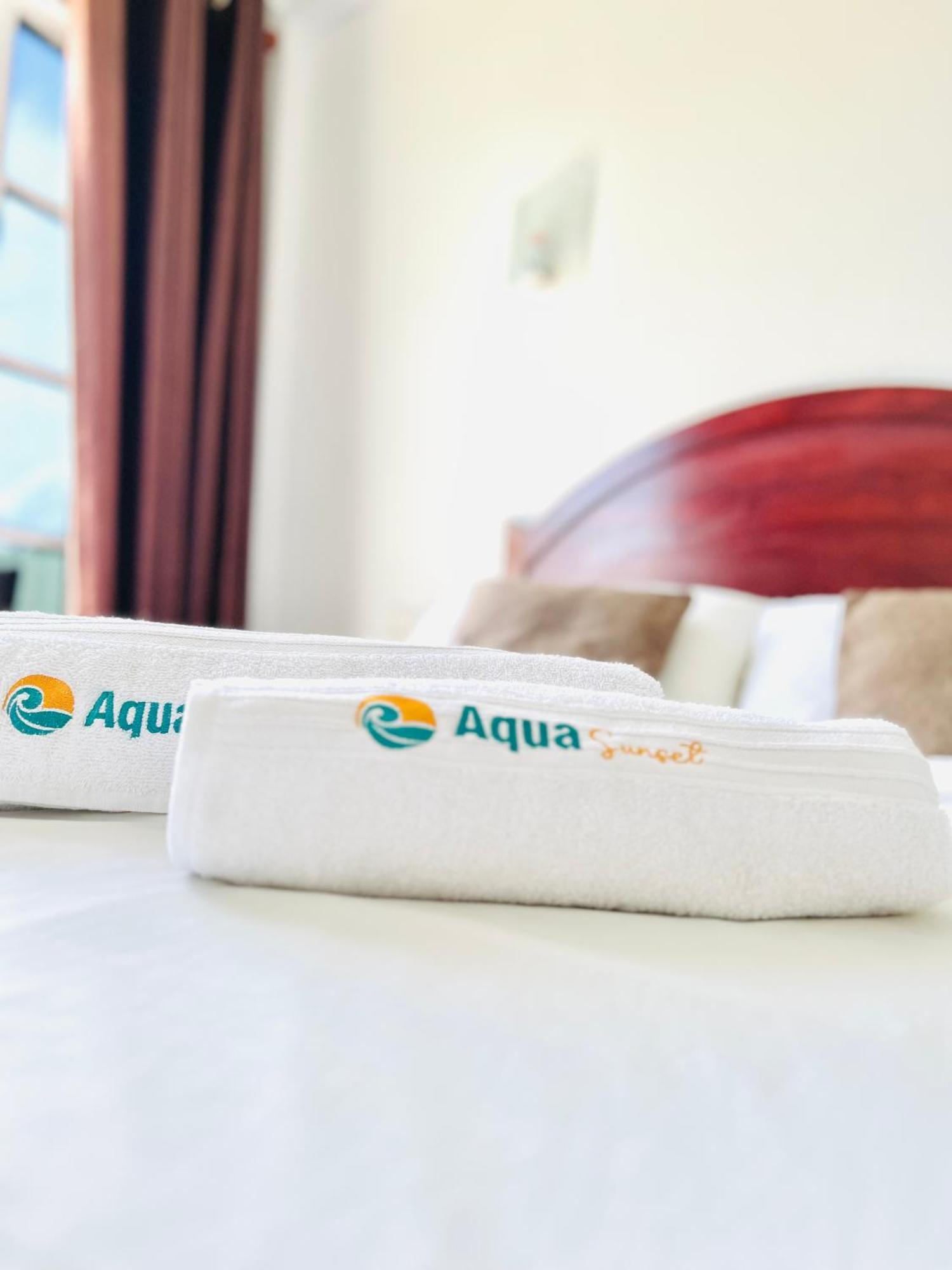 Hotel Aqua Sunset à Gulhi Extérieur photo